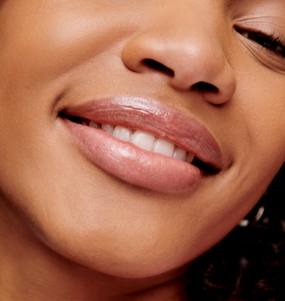 SNOW BERRY HydroPure Hyaluronic Lip Gloss - Jane Iredale 