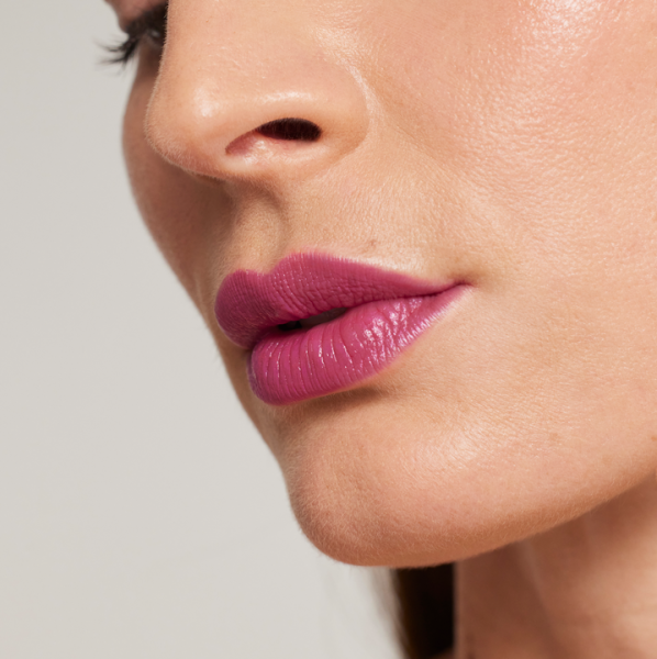 ColorLuxe Hydrating Cream Lipstick - MULBERRY - Jane Iredale